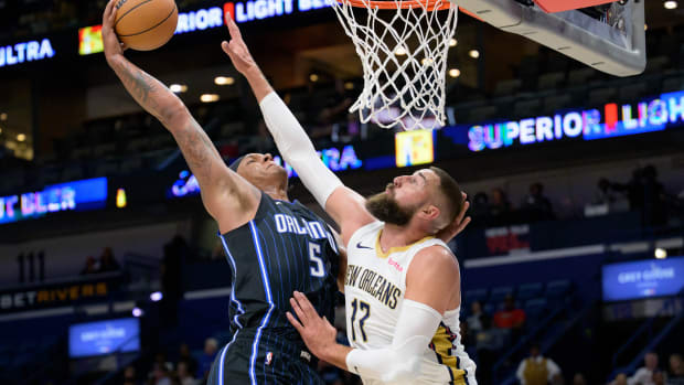 Paolo Banchero Jonas Valanciunas Pelicans